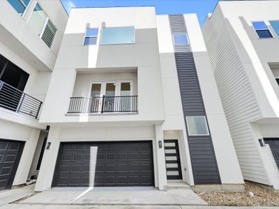 New construction Single-Family house 3405 Baer St, Houston, TX 77020 - image