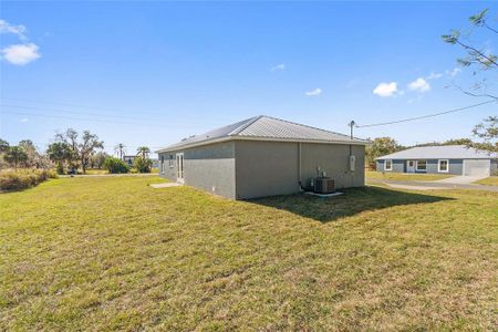 New construction Single-Family house 1700 N Lake Pioneer Dr, Avon Park, FL 33825 - image