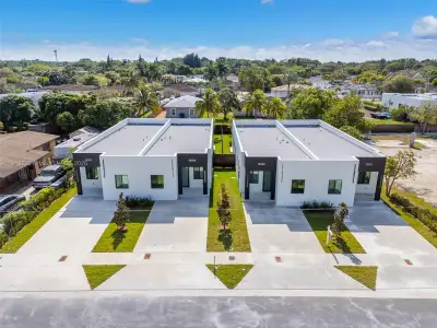 New construction Townhouse house 12344 Sw 219Th St, Miami, FL 33170 - image
