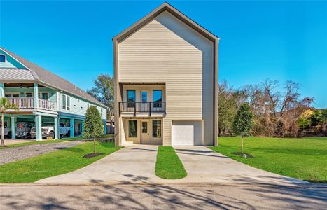 New construction Single-Family house 701 Pine Rd, Clear Lake Shores, TX 77565 - image