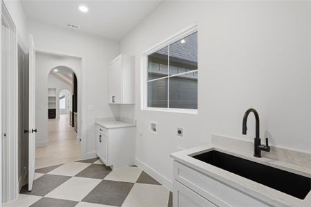 New construction Single-Family house 275 Latigo Wy, Weatherford, TX 76088 - image 17