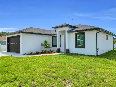 New construction Single-Family house 4115 20Th St Sw, Lehigh Acres, FL 33976 - image