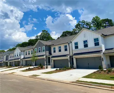 New construction Townhouse house 5507 Allegro Ln, Flowery Branch, GA 30542 - image