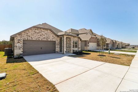 New construction Single-Family house 136 Shelton Pass, Cibolo, TX 78108 The Oleander (C401)- photo 4 4