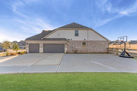 New construction Single-Family house 16532 Gaines Glen Ln, Montgomery, TX 77316 plan Medina - 50' Premier Smart Series - image