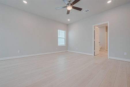 New construction Single-Family house 8917 Grovner Pl, Houston, TX 77055 - image 18