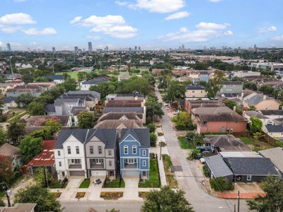 New construction Single-Family house 1008 W 14Th Street, Houston, TX 77008 - photo 0 0