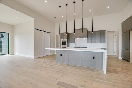 New construction Single-Family house 109 Island Ct, Horseshoe Bay, TX 78657 - image 6