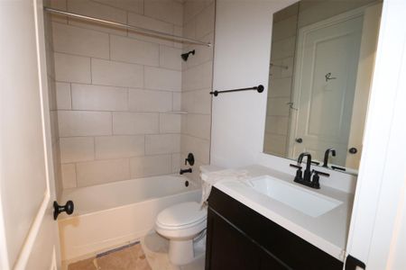 New construction Single-Family house 108 Red Camella Dr, Georgetown, TX 78628 Trinity II - C- photo 10 10