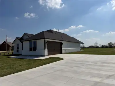 New construction Single-Family house 749 Buffalo Trl, Angleton, TX 77515 - image
