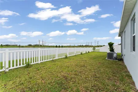 New construction Single-Family house 9368 Sandy Bluffs Cir, Parrish, FL 34219 - image