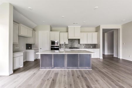 New construction Single-Family house 16159 Sheridan River Trl, Conroe, TX 77302 plan Plan 4509 Elevation B - image 9