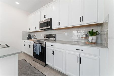 New construction Townhouse house 7036 Twilight Bay Dr, Winter Garden, FL 34787 - image 14