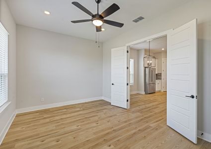 New construction Single-Family house 355 Lawrence Dr, Castroville, TX 78009 plan Princeton - image 15