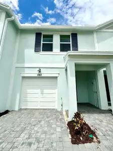 New construction Townhouse house 561 Salisbury Cir, Fort Pierce, FL 34982 - image
