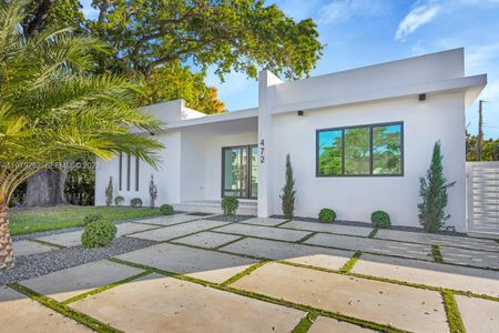 New construction Single-Family house 472 S Royal Poinciana Blvd, Miami Springs, FL 33166 - image