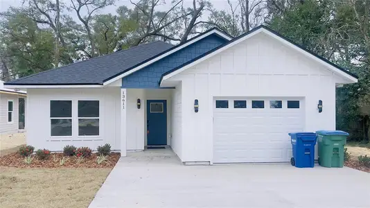 New construction Single-Family house 13611 Nw 151St Place, Alachua, FL 32615 - photo 0