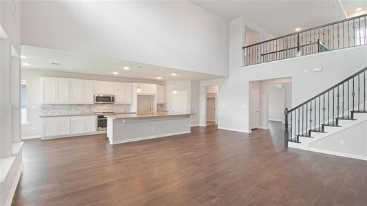 New construction Single-Family house 8512 Endale Arch Dr, Austin, TX 78744 Sable- photo 5 5