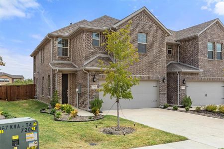 New construction Townhouse house 593 Hutchinson Ln, Lewisville, TX 75077 null- photo 1 1