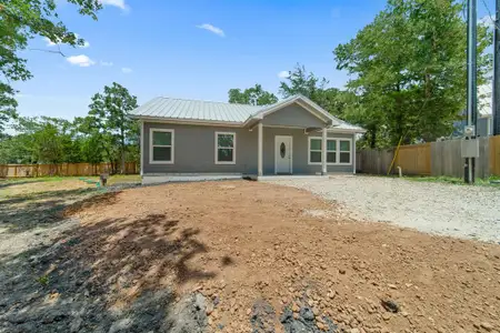 New construction Single-Family house 100 Walnut Cir, Somerville, TX 77879 null- photo 0