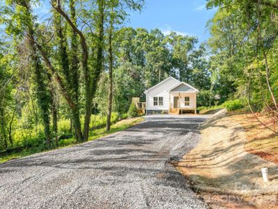 New construction Single-Family house 216 Lower Edgewood Rd, Candler, NC 28715 - image