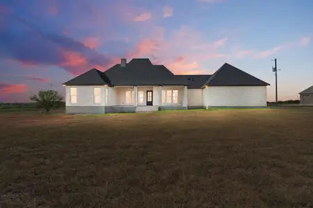 New construction Single-Family house 1035 Brandywine Ct, Elgin, TX 78621 - image