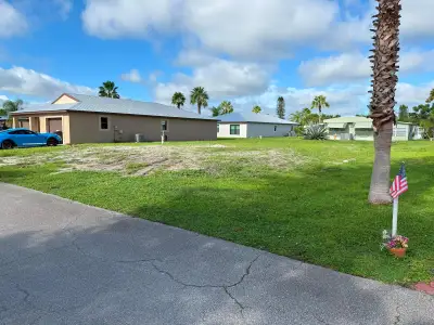 New construction Single-Family house 3 Palo Alto Ln, Port St. Lucie, FL 34952 - image