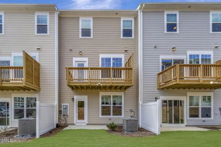 New construction Townhouse house 2712 Hunter Woods Dr, Unit #633, Apex, NC 27502 - image
