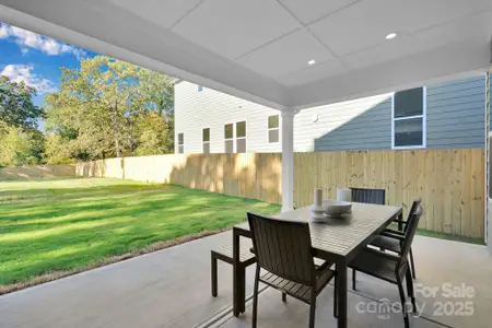 New construction Single-Family house 2816 Springway Dr, Charlotte, NC 28205 - image 3