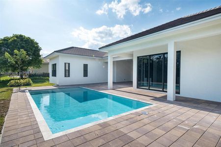 New construction Single-Family house 11900 Sw 14Th Pl, Davie, FL 33325 plan The Laurel Home - image 4