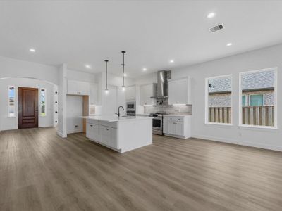 New construction Single-Family house 10006 Goliad Dr, Mont Belvieu, TX 77523 - image 9