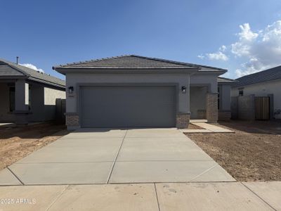 New construction Single-Family house 16981 W Spur Dr, Surprise, AZ 85387 plan Madera - image