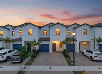 New construction Townhouse house 23124 Sw 130Th Ave, Miami, FL 33170 - image