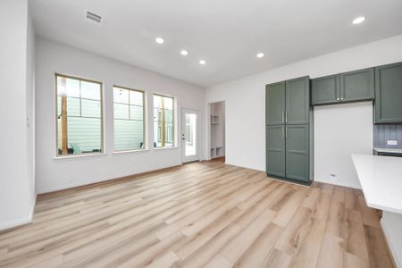 New construction Townhouse house 409 Legacy Point Dr, Unit B, Sealy, TX 77474 - image 13