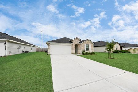 New construction Single-Family house 2039 Woodlark Wy, Sealy, TX 77474 null- photo 3 3