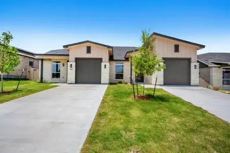 New construction Townhouse house 1305 Lone Pine Wy, Killeen, TX 76543 - image