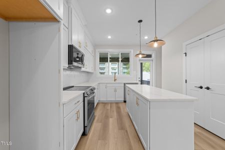 New construction Townhouse house 710 W N St, Unit 101, Raleigh, NC 27603 - image 14