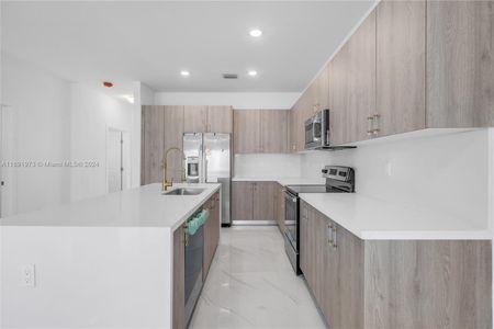 New construction Townhouse house 22561 Sw 125 Ave, Unit B, Miami, FL 33170 - photo 9 9