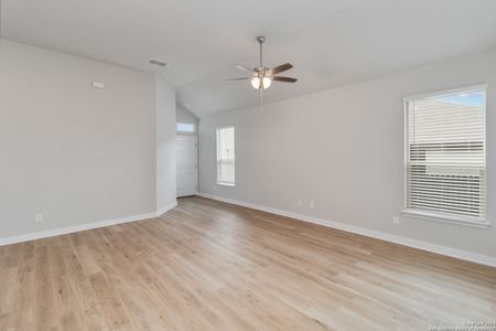 New construction Multi-Family house 339 Cross Barn Blvd, Buda, TX 78610 - photo 5 5