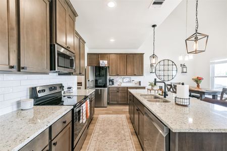 New construction Single-Family house 6138 Hazel Lake Dr, Conroe, TX 77303 - image 15