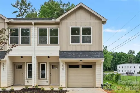 New construction Duplex house 7523/7525 Lawyers Rd, Charlotte, NC 28227 - image
