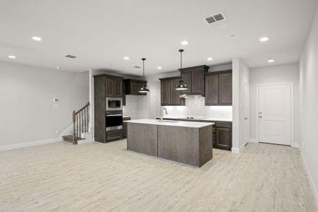 New construction Single-Family house 525 Sandiford Ct, Mansfield, TX 76063 plan Bridgeport - image 9