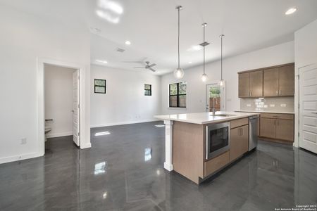 New construction Single-Family house 914 N Olive, Unit 101, San Antonio, TX 78202 null- photo 11 11