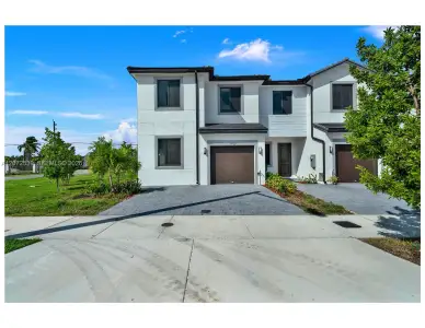 New construction Townhouse house 34520 Sw 191St Ct, Homestead, FL 33034 - image