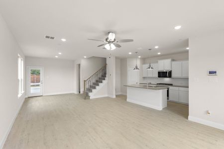 New construction Townhouse house 1991 Gentle Oak Trl, Corinth, TX 76210 plan Caddo - image 17