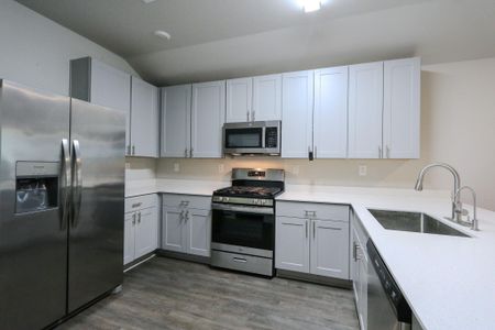 New construction Single-Family house 328 Cumberland Forest Dr, Magnolia, TX 77354 - image 7