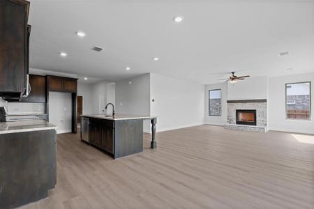 New construction Single-Family house 141 Mesa Dr, Glen Rose, TX 76043 null- photo 13 13