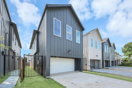 New construction Single-Family house 6407 Goforth St, Houston, TX 77021 - image