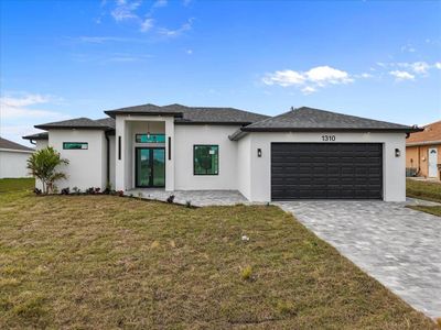New construction Single-Family house 1310 Ne 7Th Pl, Cape Coral, FL 33909 - image