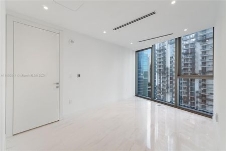 New construction Condo/Apt house 300 Biscayne Way, Unit 2103, Miami, FL 33131 - photo 24 24